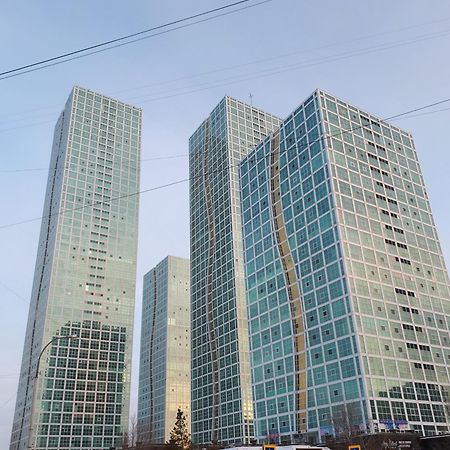Апартаменты На Набережной С Панорамным Видом На 39 Этаже Astana Bagian luar foto